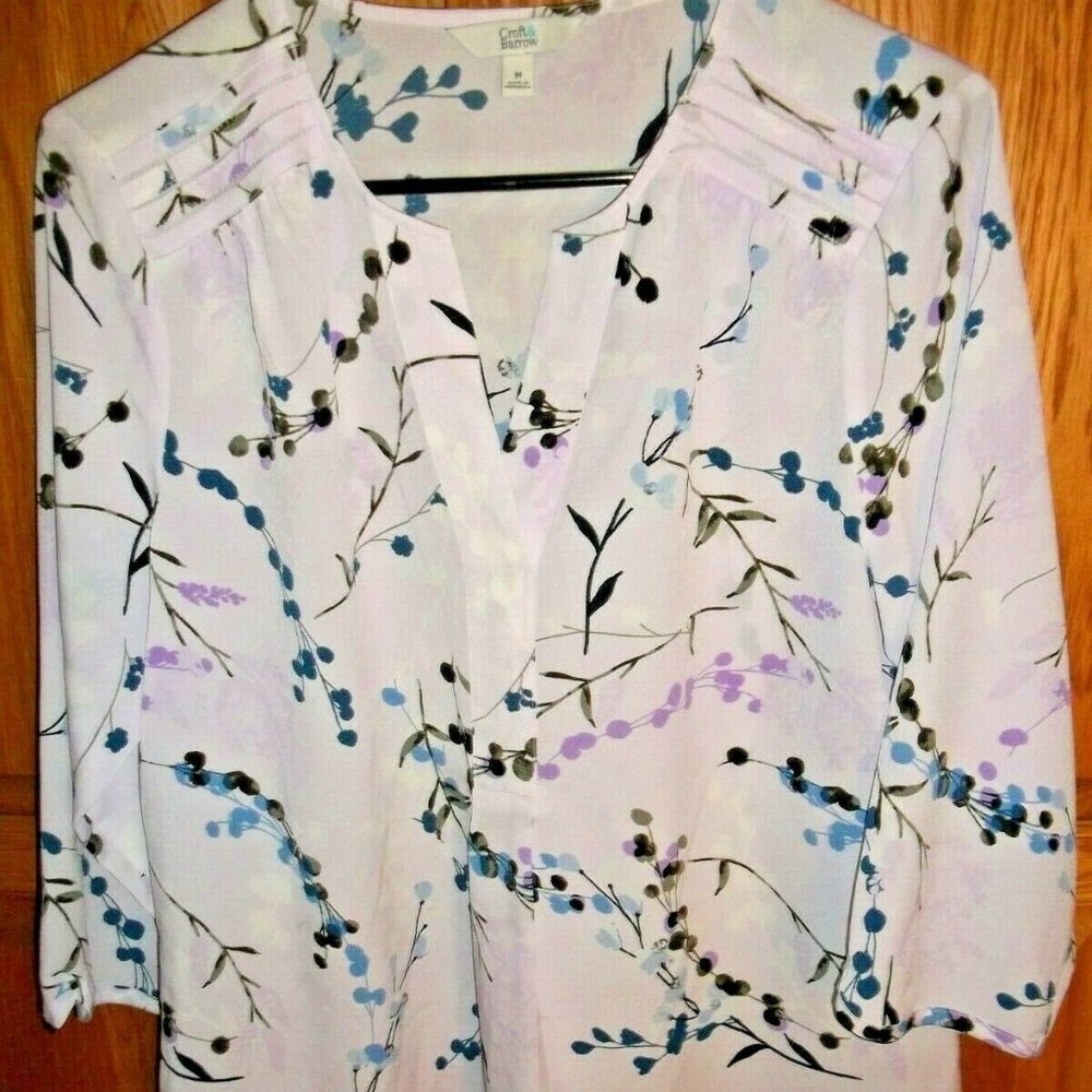 SPRING LILAC TOP BY CROFT & BARROW SIZE M